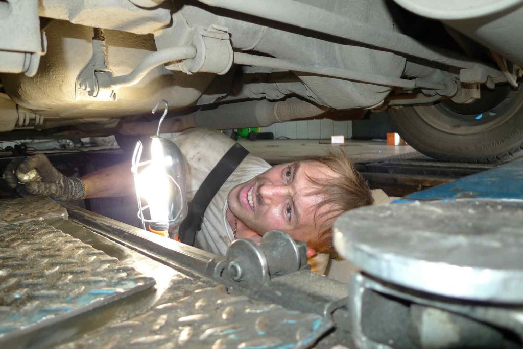 mechanic-346256_1920
